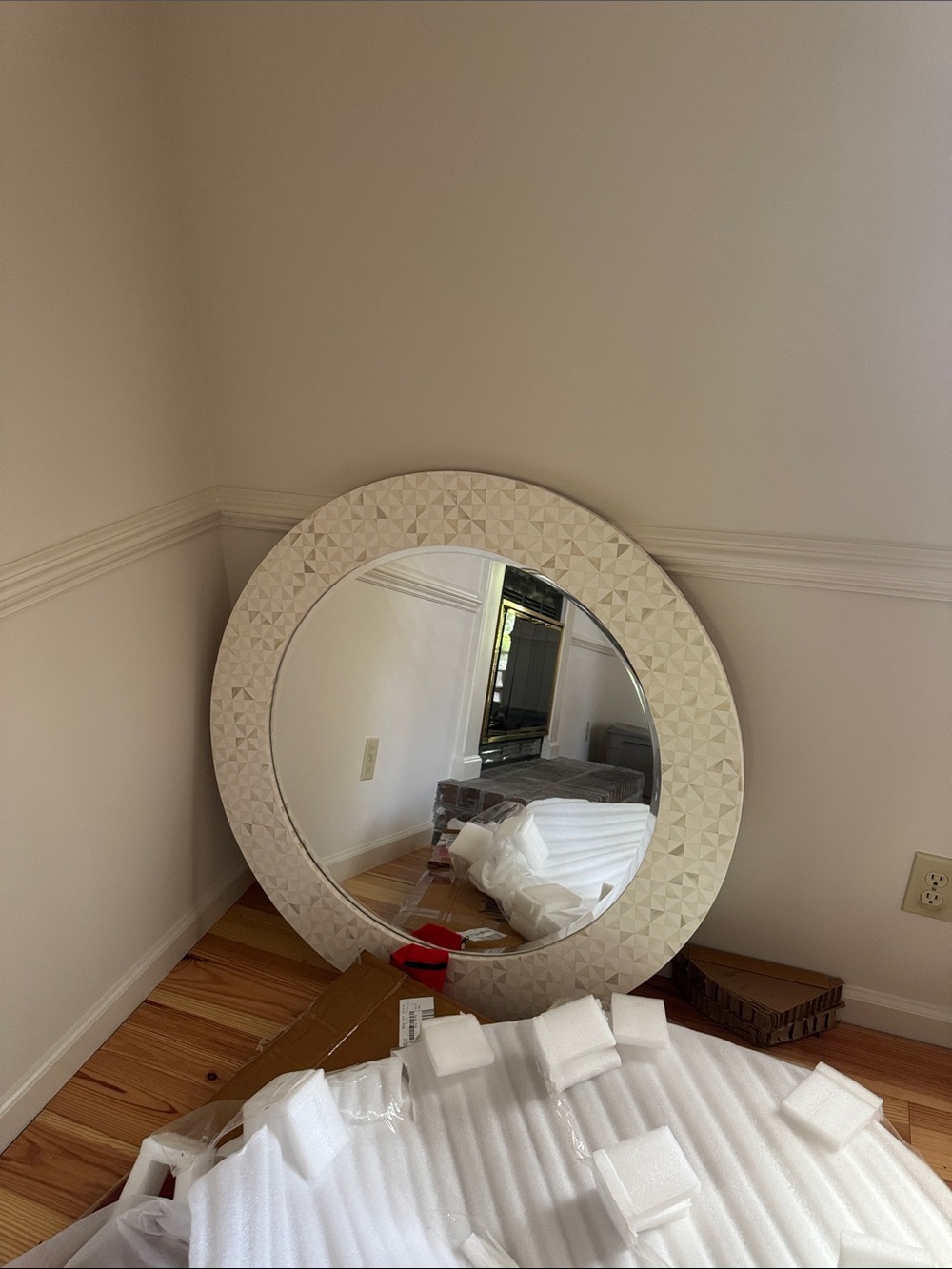 Crate&Barrel Round Wall Mirror in Cream Mosaic Frame